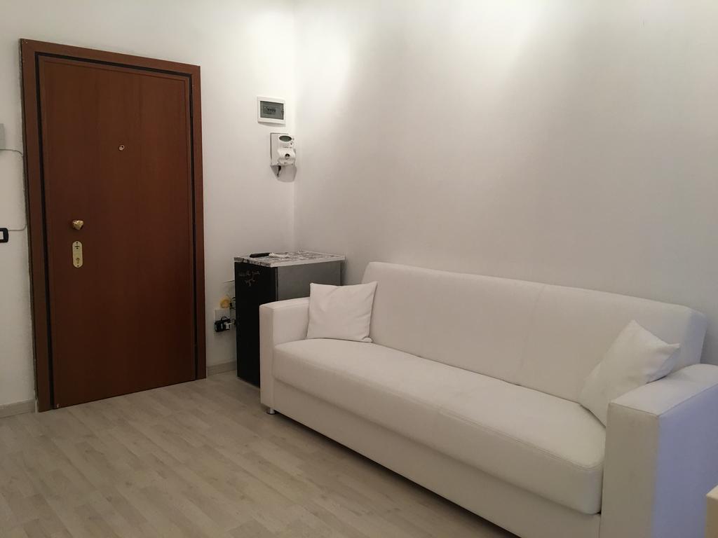 Superb White Flat Apartment Milan Luaran gambar